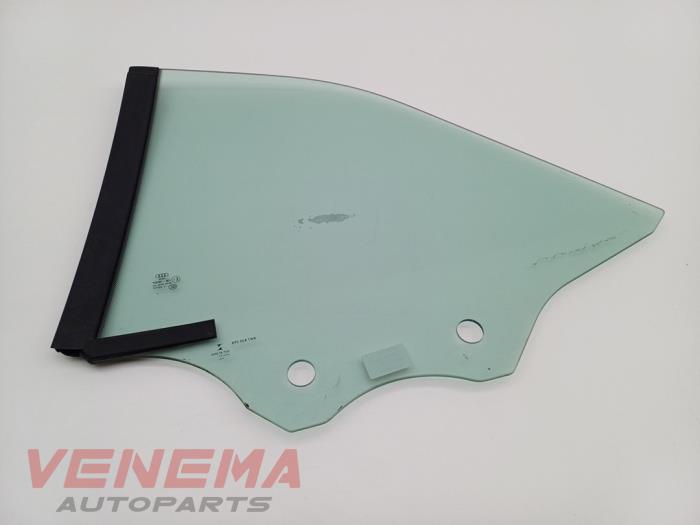 Sidofönster, vänster höger bak från en Audi A5 Cabrio (F57/F5E) 3.0 TDI V6 24V Quattro 2017