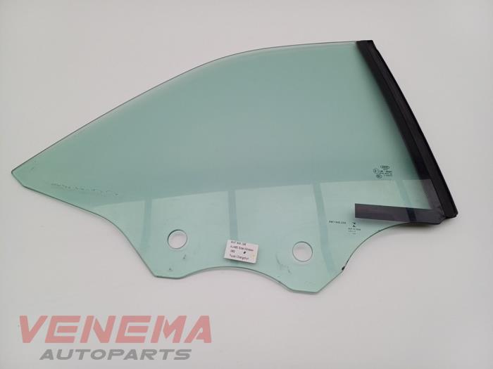 Sidofönster, vänster höger bak från en Audi A5 Cabrio (F57/F5E) 3.0 TDI V6 24V Quattro 2017