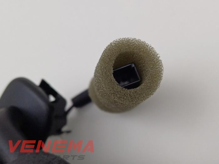 Solskydd från en Audi A5 Cabrio (F57/F5E) 3.0 TDI V6 24V Quattro 2017