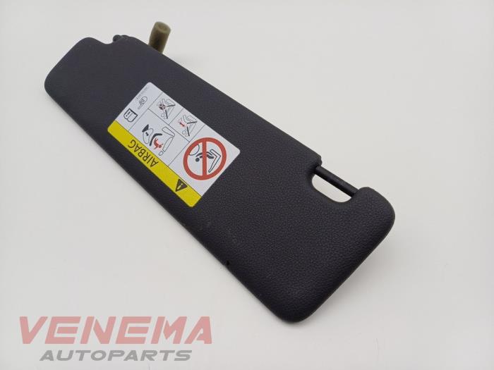 Solskydd från en Audi A5 Cabrio (F57/F5E) 3.0 TDI V6 24V Quattro 2017