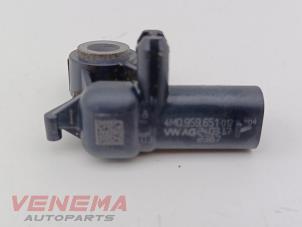 Begagnade Airbagsensor Audi A5 Cabrio (F57/F5E) 3.0 TDI V6 24V Quattro Pris € 49,99 Marginaltabell erbjuds av Venema Autoparts