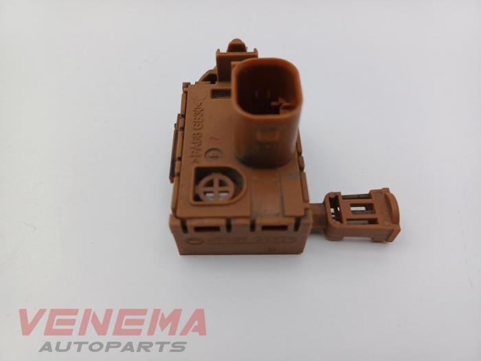 Luftkvalitetssensor från en Audi A5 Cabrio (F57/F5E) 3.0 TDI V6 24V Quattro 2017