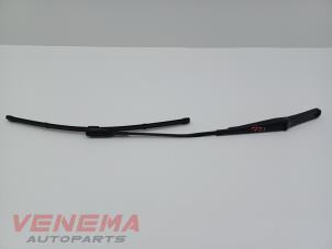 Begagnade Främre torkararm Audi A5 Cabrio (F57/F5E) 3.0 TDI V6 24V Quattro Pris € 24,99 Marginaltabell erbjuds av Venema Autoparts