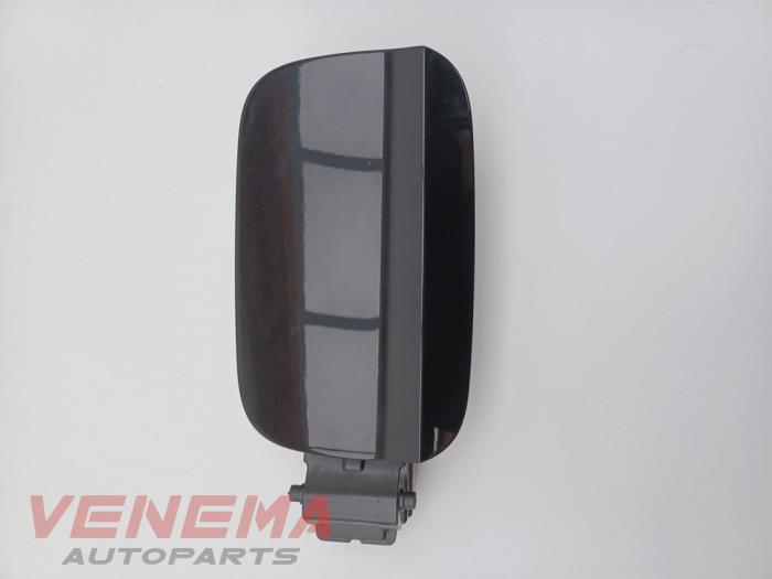 Tanklucka från en Audi A5 Cabrio (F57/F5E) 3.0 TDI V6 24V Quattro 2017