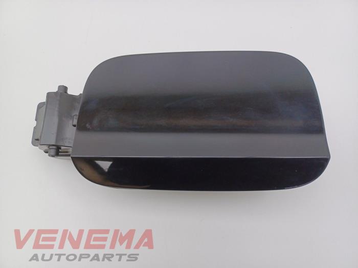 Tanklucka från en Audi A5 Cabrio (F57/F5E) 3.0 TDI V6 24V Quattro 2017