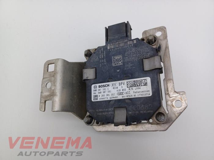 Adaptiv farthållare, sensor (avstånd) från en Audi A5 Cabrio (F57/F5E) 3.0 TDI V6 24V Quattro 2017