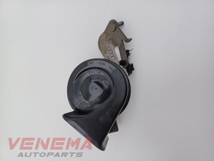 Signalhorn från en Audi A5 Cabrio (F57/F5E) 3.0 TDI V6 24V Quattro 2017