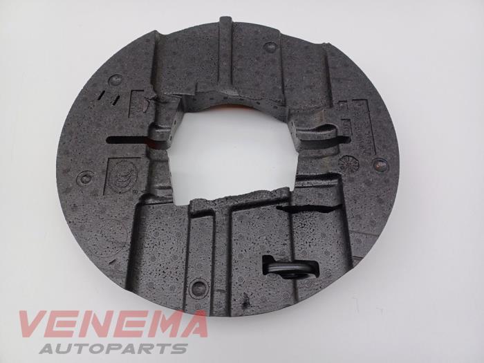 Verktygssats från en Audi A5 Cabrio (F57/F5E) 3.0 TDI V6 24V Quattro 2017