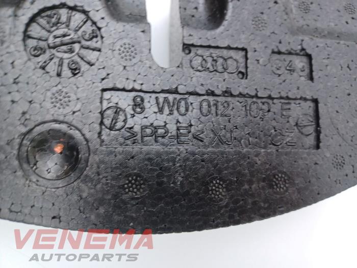 Verktygssats från en Audi A5 Cabrio (F57/F5E) 3.0 TDI V6 24V Quattro 2017