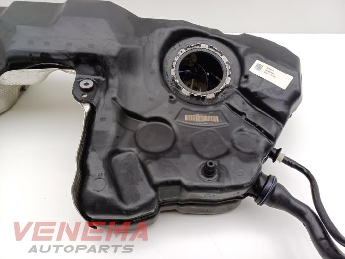 Tank från en Audi A5 Cabrio (F57/F5E) 3.0 TDI V6 24V Quattro 2017