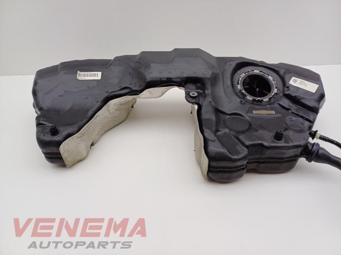 Tank från en Audi A5 Cabrio (F57/F5E) 3.0 TDI V6 24V Quattro 2017