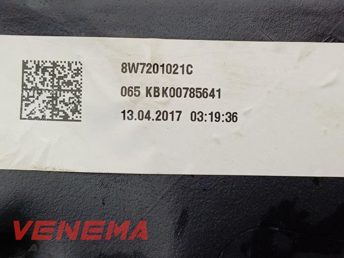 Tank från en Audi A5 Cabrio (F57/F5E) 3.0 TDI V6 24V Quattro 2017