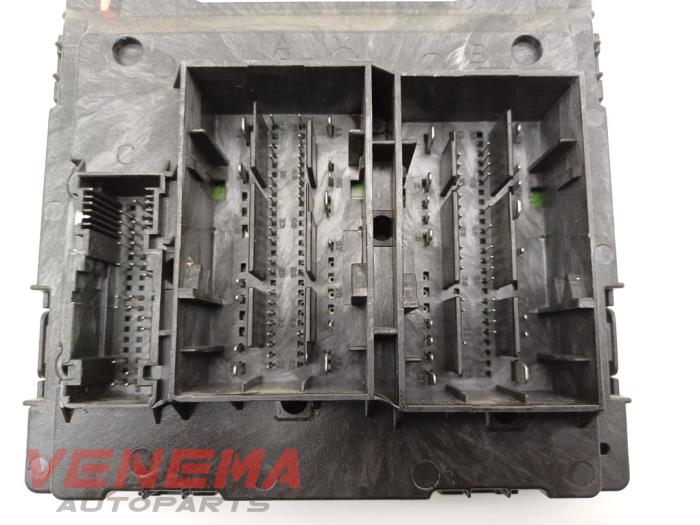 Dator , karosskontroll (BCM) från en Audi A5 Cabrio (F57/F5E) 3.0 TDI V6 24V Quattro 2017