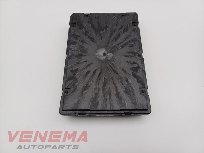 Dator , karosskontroll (BCM) från en Audi A5 Cabrio (F57/F5E) 3.0 TDI V6 24V Quattro 2017