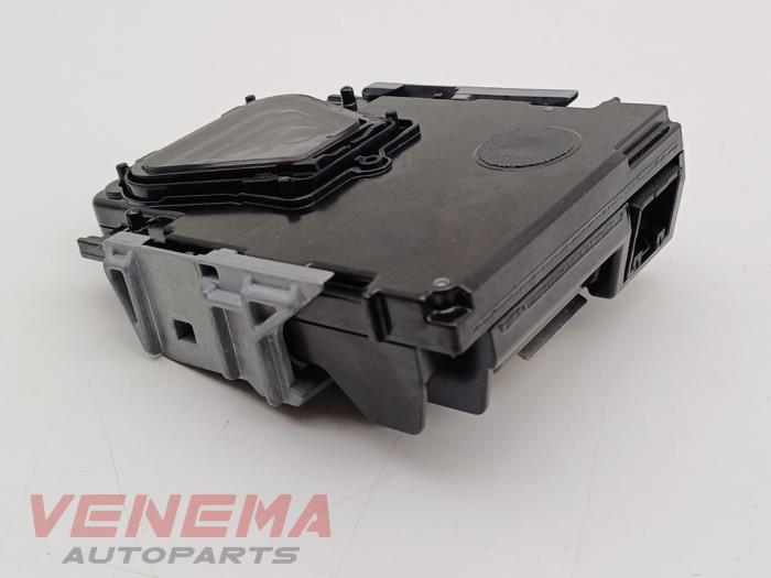 Framåtriktad kamera från en Audi A5 Cabrio (F57/F5E) 3.0 TDI V6 24V Quattro 2017