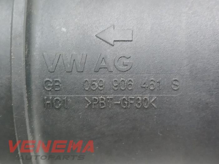 Luftmassemätare från en Audi A5 Cabrio (F57/F5E) 3.0 TDI V6 24V Quattro 2017