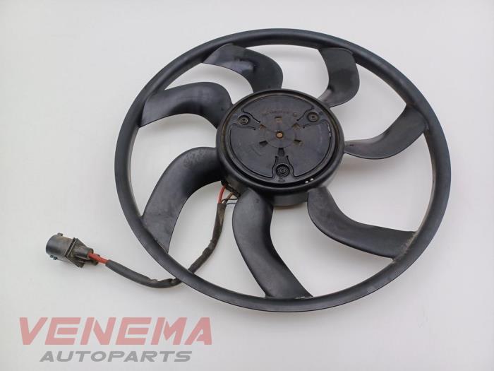 Kylfläkt från en Audi A5 Cabrio (F57/F5E) 3.0 TDI V6 24V Quattro 2017