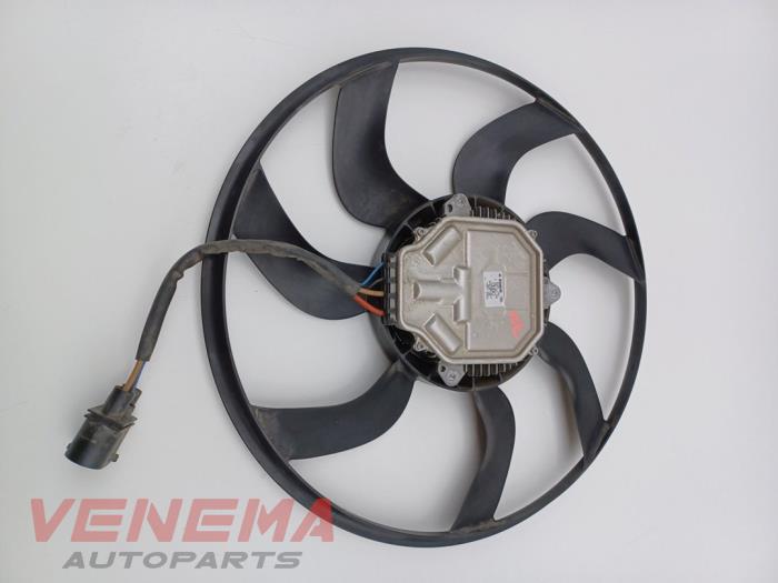 Kylfläkt från en Audi A5 Cabrio (F57/F5E) 3.0 TDI V6 24V Quattro 2017