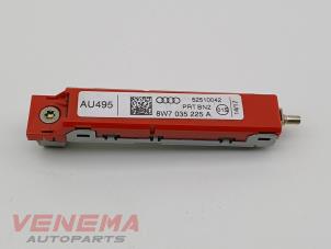 Begagnade Antennförstärkare Audi A5 Cabrio (F57/F5E) 3.0 TDI V6 24V Quattro Pris € 19,99 Marginaltabell erbjuds av Venema Autoparts