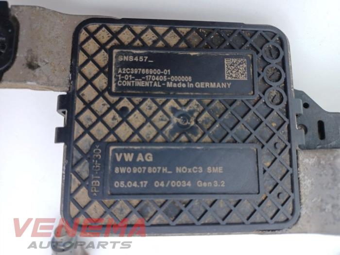 NOx-sensor från en Audi A5 Cabrio (F57/F5E) 3.0 TDI V6 24V Quattro 2017