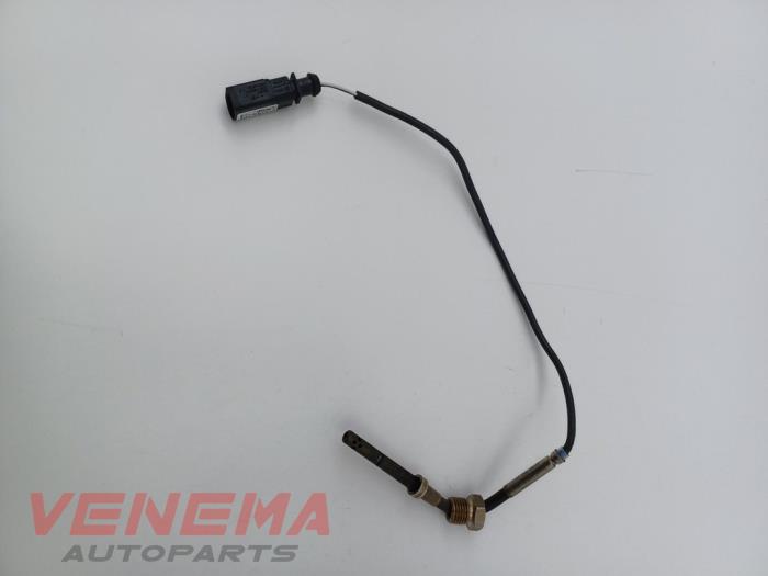 Avgastemperatursensor från en Audi A5 Cabrio (F57/F5E) 3.0 TDI V6 24V Quattro 2017