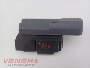 Begagnade Säkringsbox Audi A5 Cabrio (F57/F5E) 3.0 TDI V6 24V Quattro Pris € 49,99 Marginaltabell erbjuds av Venema Autoparts