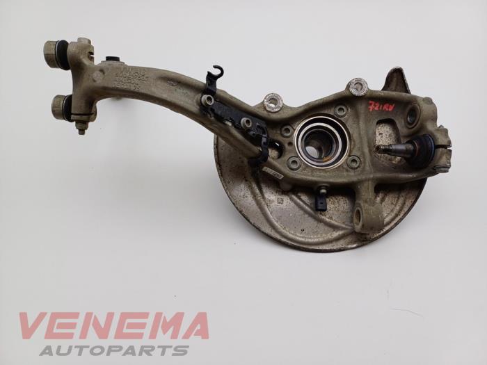 Spindel, höger fram från en Audi A5 Cabrio (F57/F5E) 3.0 TDI V6 24V Quattro 2017