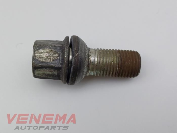 Hjulbultsats från en Audi A5 Cabrio (F57/F5E) 3.0 TDI V6 24V Quattro 2017