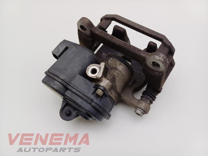 Bakre bromsok, höger från en Audi A5 Cabrio (F57/F5E) 3.0 TDI V6 24V Quattro 2017