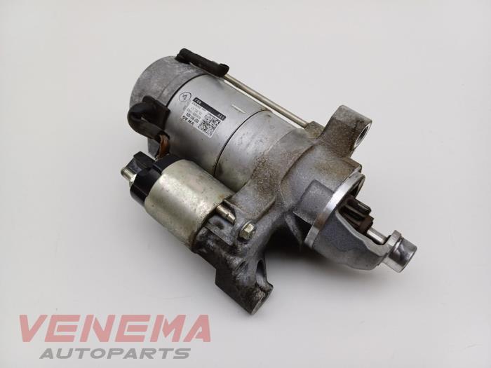 Startmotor från en Audi A5 Cabrio (F57/F5E) 3.0 TDI V6 24V Quattro 2017