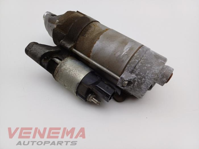 Startmotor från en Audi A5 Cabrio (F57/F5E) 3.0 TDI V6 24V Quattro 2017