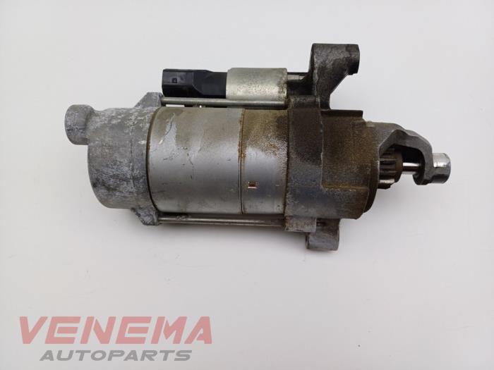 Startmotor från en Audi A5 Cabrio (F57/F5E) 3.0 TDI V6 24V Quattro 2017