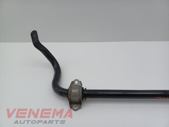 Främre krängningshämmare från en Audi A5 Cabrio (F57/F5E) 3.0 TDI V6 24V Quattro 2017