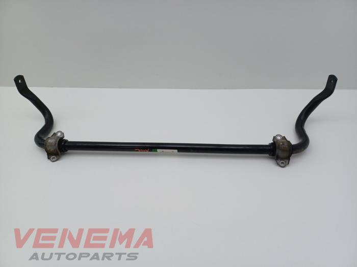 Främre krängningshämmare från en Audi A5 Cabrio (F57/F5E) 3.0 TDI V6 24V Quattro 2017