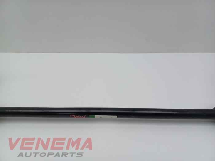 Främre krängningshämmare från en Audi A5 Cabrio (F57/F5E) 3.0 TDI V6 24V Quattro 2017