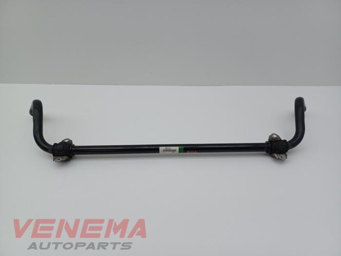 Främre krängningshämmare från en Audi A5 Cabrio (F57/F5E) 3.0 TDI V6 24V Quattro 2017