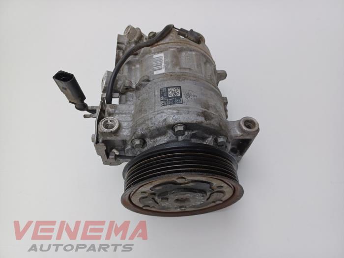 Luftkonditioneringspump från en Audi A5 Cabrio (F57/F5E) 3.0 TDI V6 24V Quattro 2017