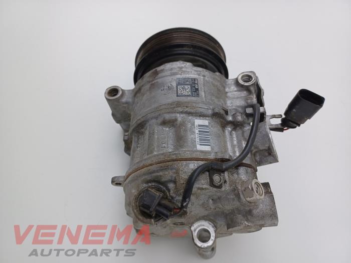 Luftkonditioneringspump från en Audi A5 Cabrio (F57/F5E) 3.0 TDI V6 24V Quattro 2017