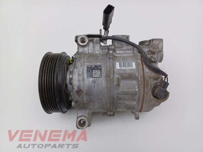 Luftkonditioneringspump från en Audi A5 Cabrio (F57/F5E) 3.0 TDI V6 24V Quattro 2017