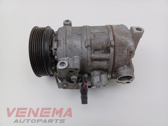 Luftkonditioneringspump från en Audi A5 Cabrio (F57/F5E) 3.0 TDI V6 24V Quattro 2017