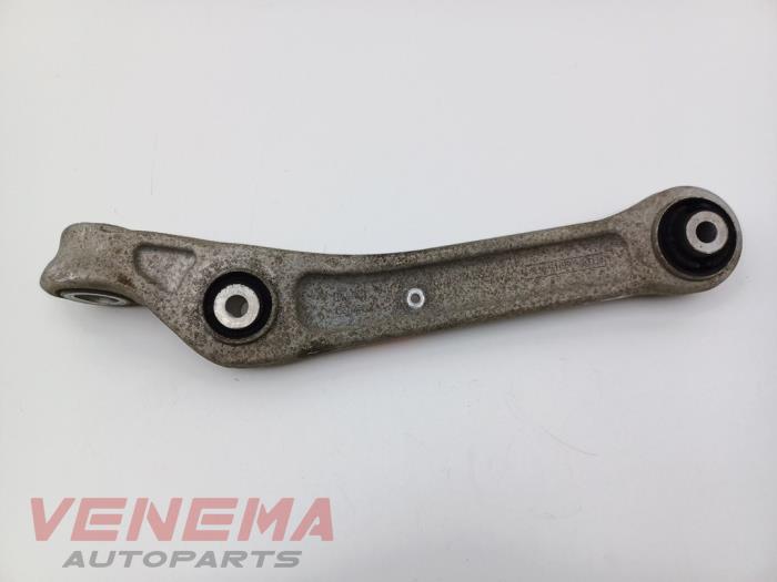 Främre gaffelben, vänster från en Audi A5 Cabrio (F57/F5E) 3.0 TDI V6 24V Quattro 2017