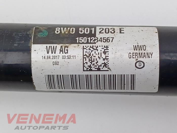 Drivaxel, höger bak från en Audi A5 Cabrio (F57/F5E) 3.0 TDI V6 24V Quattro 2017