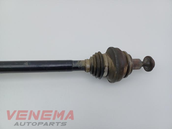 Drivaxel, höger bak från en Audi A5 Cabrio (F57/F5E) 3.0 TDI V6 24V Quattro 2017