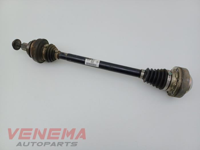 Drivaxel, höger bak från en Audi A5 Cabrio (F57/F5E) 3.0 TDI V6 24V Quattro 2017