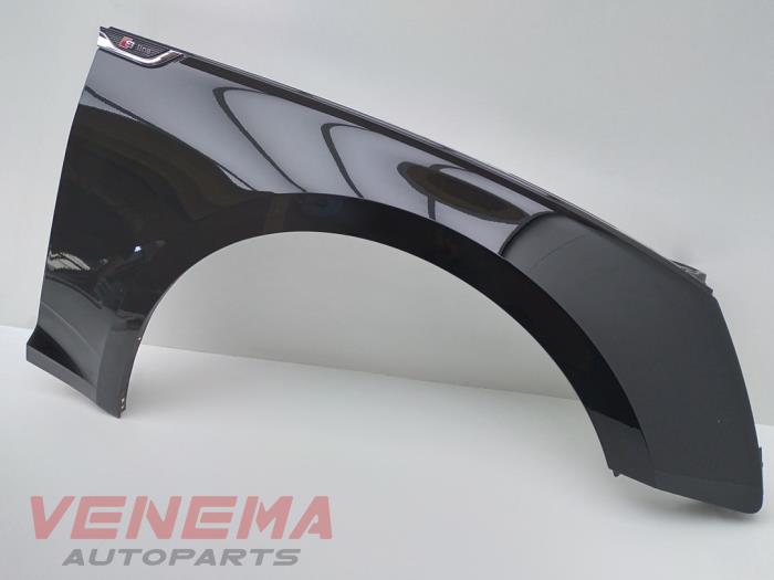 Framskärm, höger från en Audi A5 Cabrio (F57/F5E) 3.0 TDI V6 24V Quattro 2017