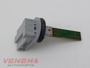 Begagnade Innetemperatursensor Audi A5 Cabrio (F57/F5E) 3.0 TDI V6 24V Quattro Pris € 9,99 Marginaltabell erbjuds av Venema Autoparts