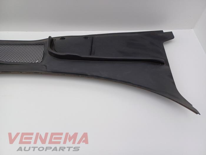 Torpedgaller från en Audi A5 Cabrio (F57/F5E) 3.0 TDI V6 24V Quattro 2017