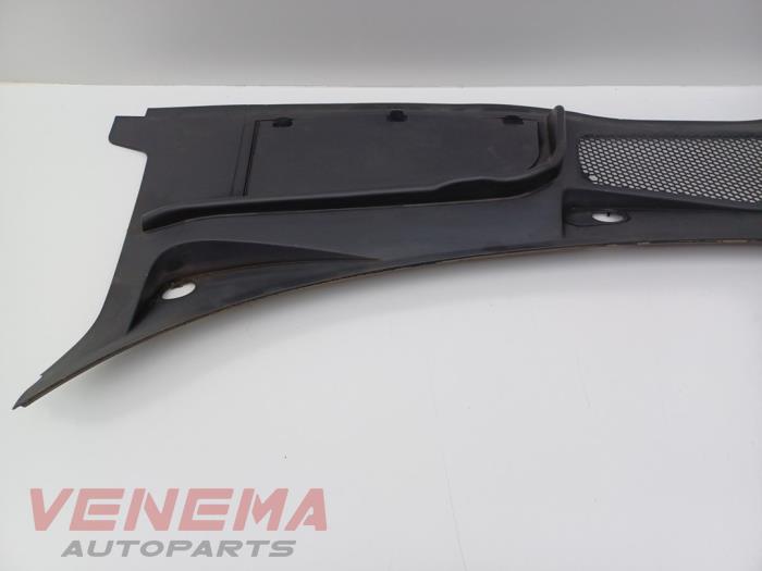 Torpedgaller från en Audi A5 Cabrio (F57/F5E) 3.0 TDI V6 24V Quattro 2017