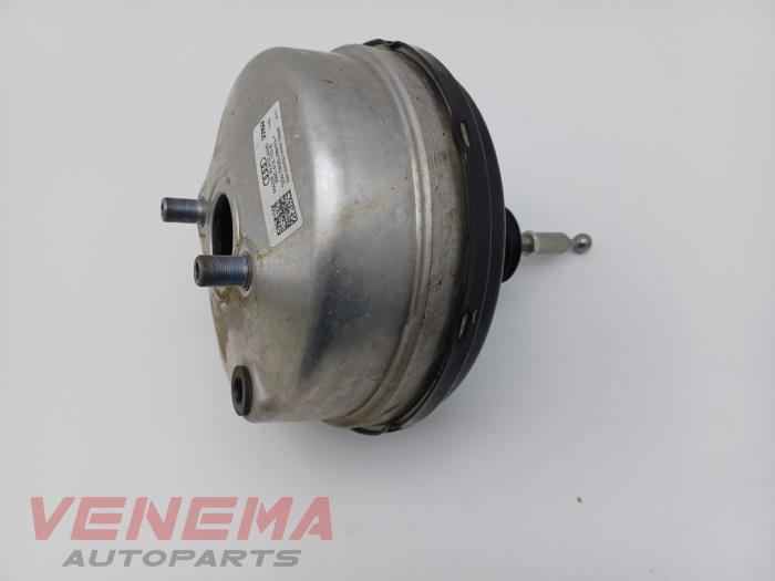 Bromsservo från en Audi A5 Cabrio (F57/F5E) 3.0 TDI V6 24V Quattro 2017