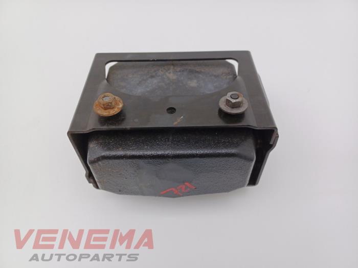 Vibrationsdämpare från en Audi A5 Cabrio (F57/F5E) 3.0 TDI V6 24V Quattro 2017